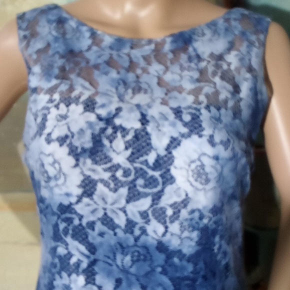 Betsey Johnson Lace Dress, size 4 - Picture 2 of 8